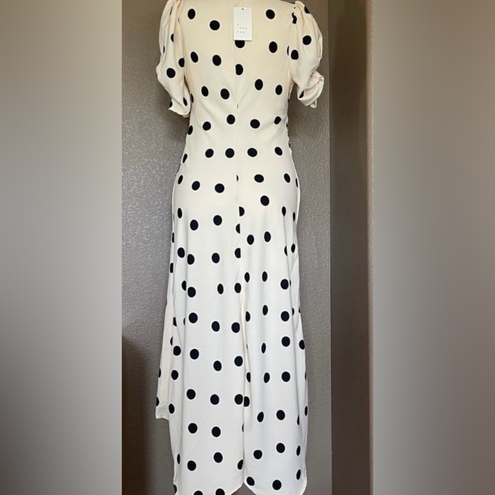 A New Day NWT
Women's Crepe Short Sleeve
Midi Color: Cream with Black Polka Dots - Picture 2 of 11